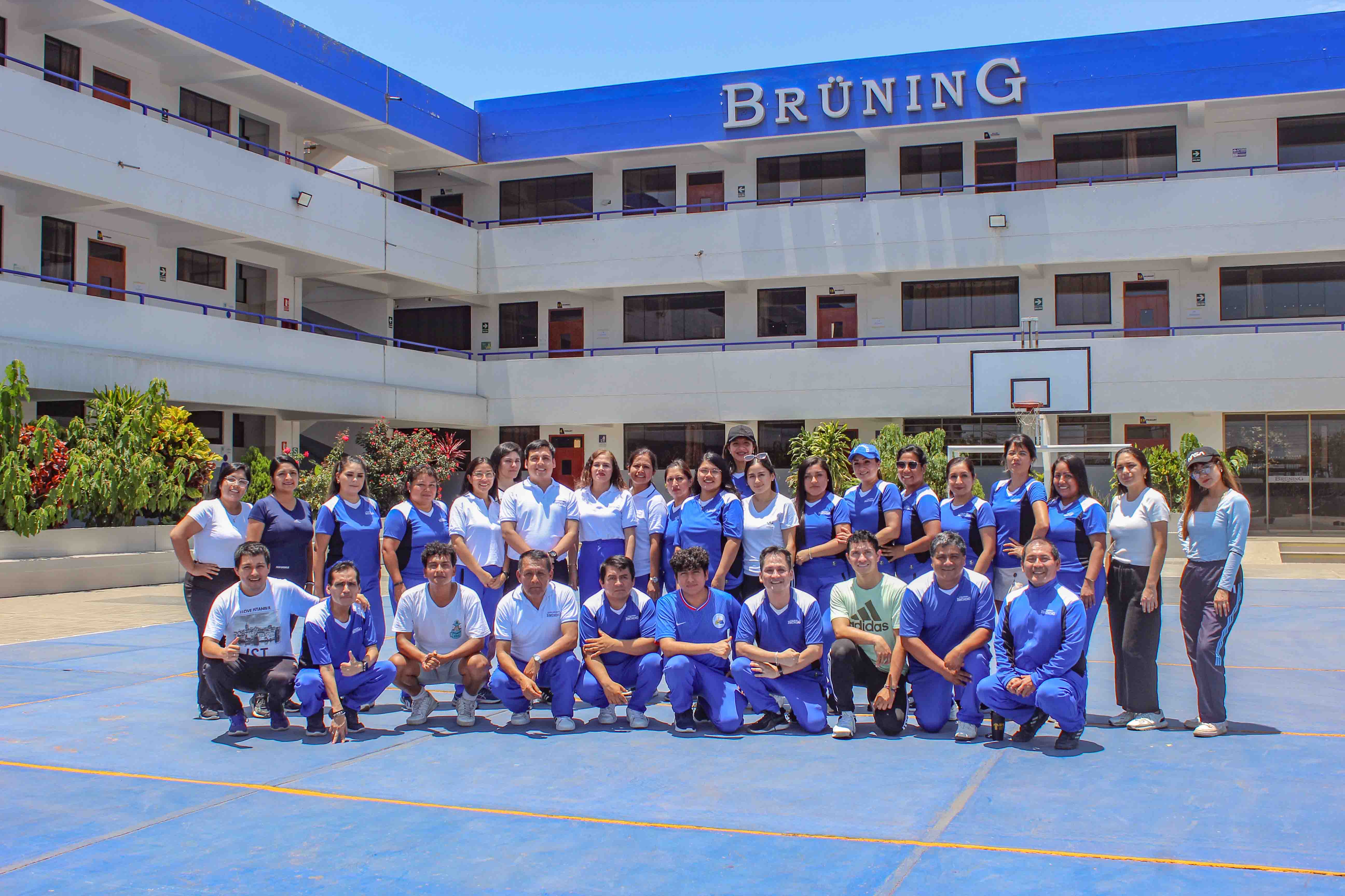 Maestros BRÜNING SCHOOL